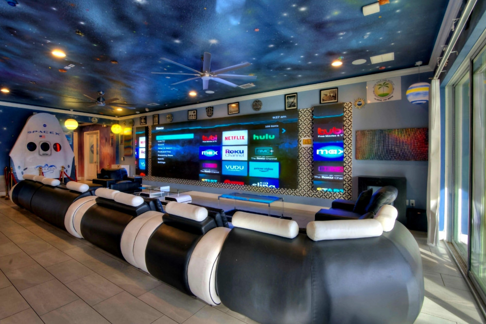 Mission to space, Wonderful World & Sports & Wellness Villa