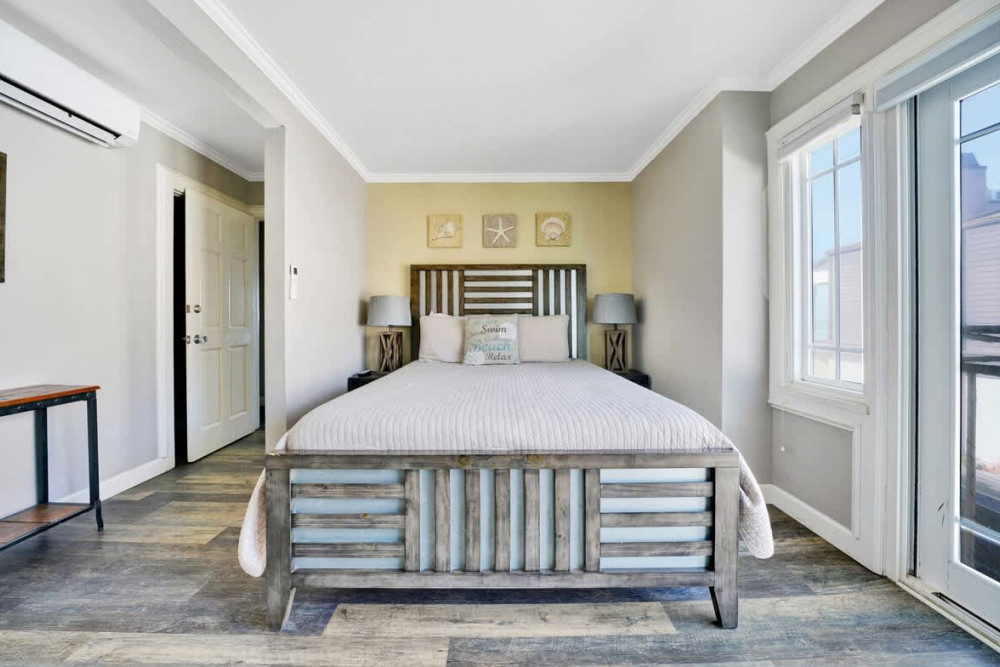 Newport Beach 176