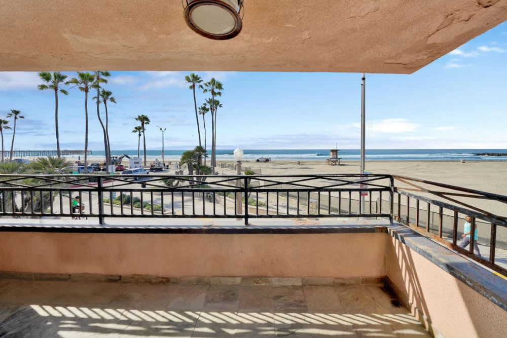 Newport Beach 176