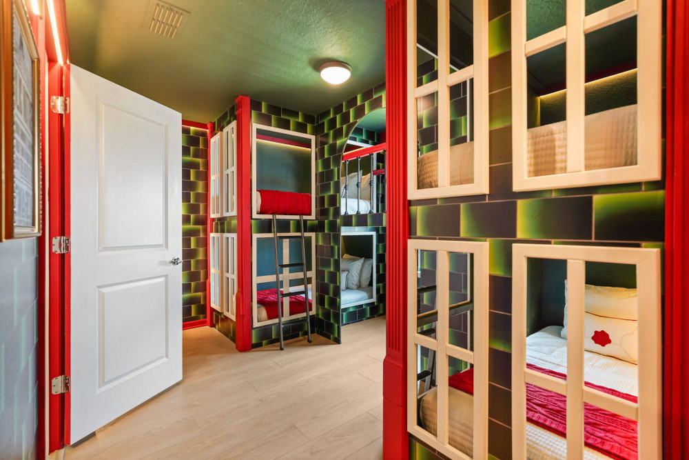 Windsor Cay 304