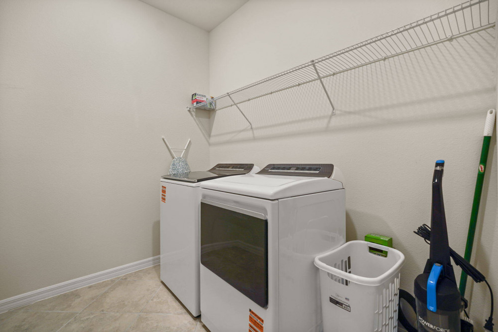 Windsor Cay 304