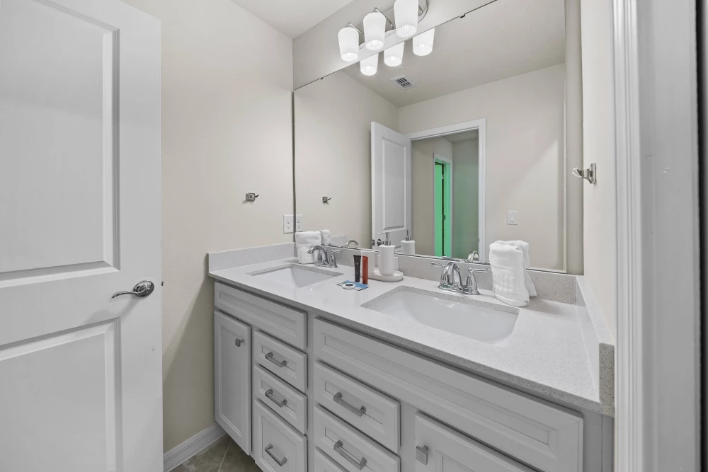 Windsor Cay 276