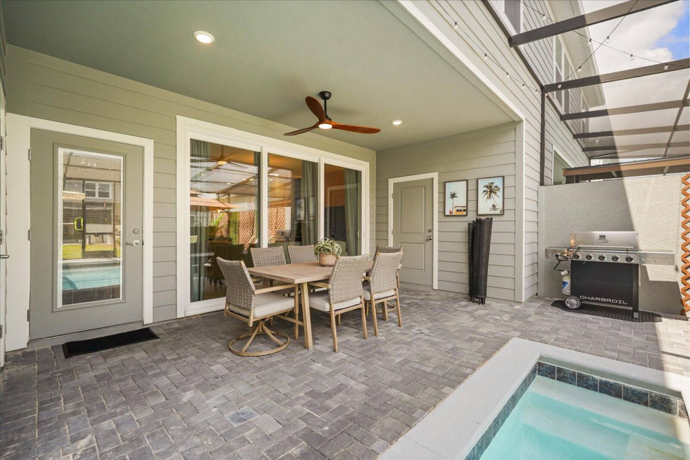 Windsor Cay 285