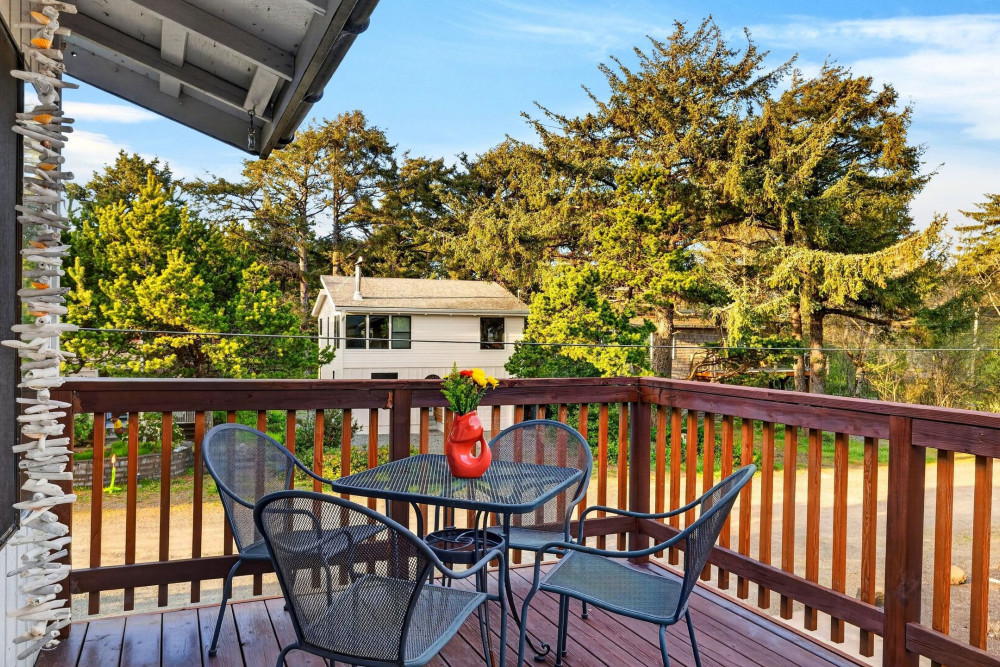 Manzanita 9