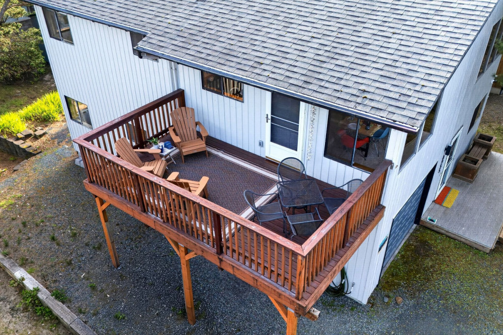 Manzanita 9