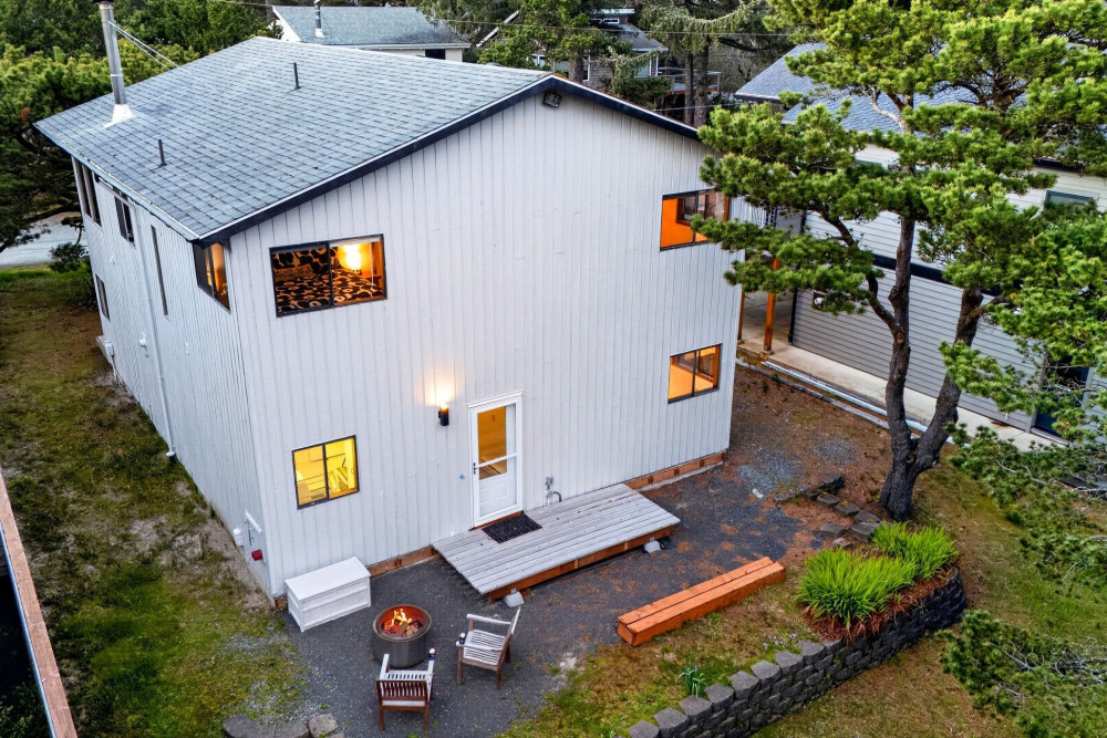 Manzanita 9
