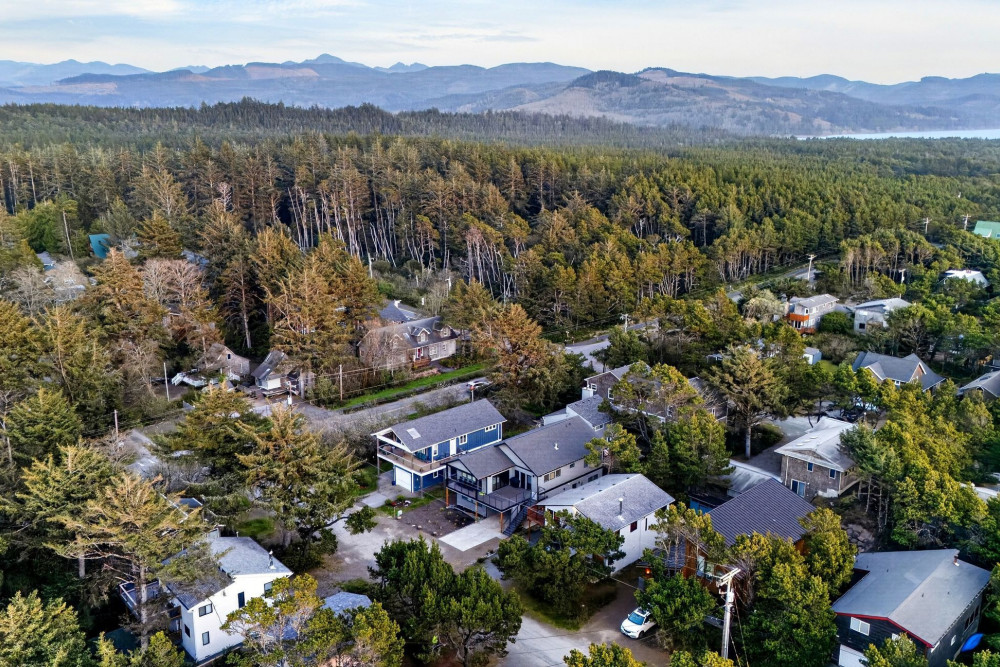 Manzanita 9