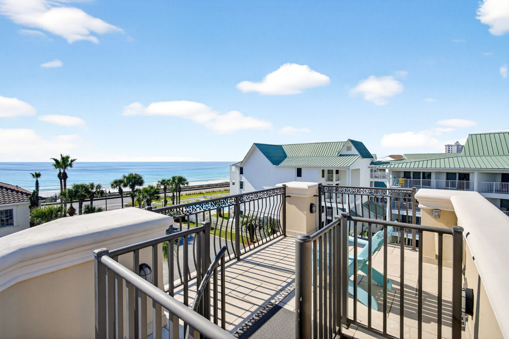 Miramar Beach 325