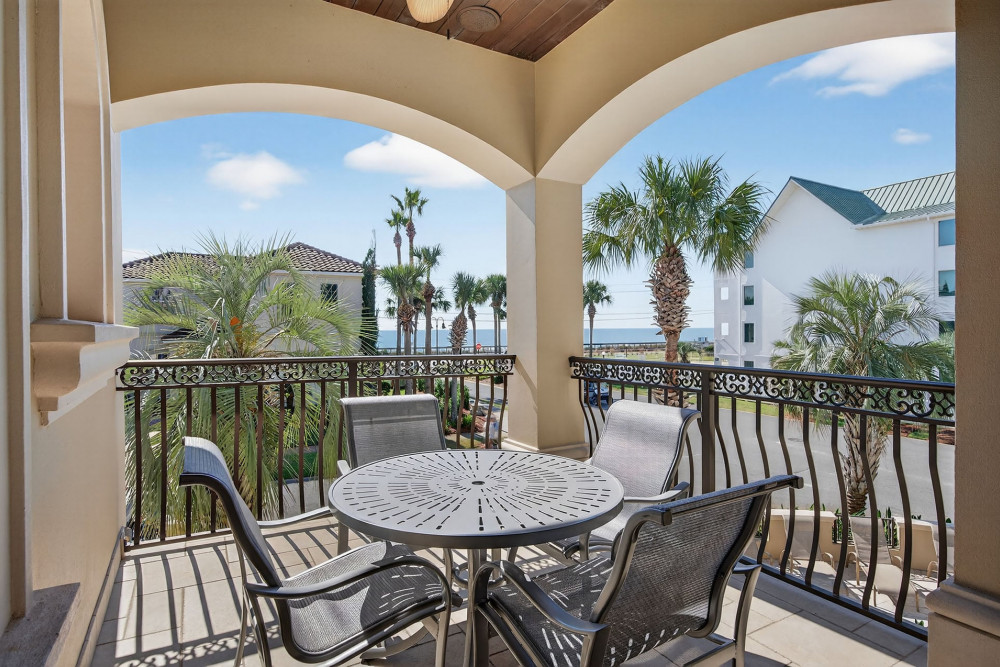 Miramar Beach 325