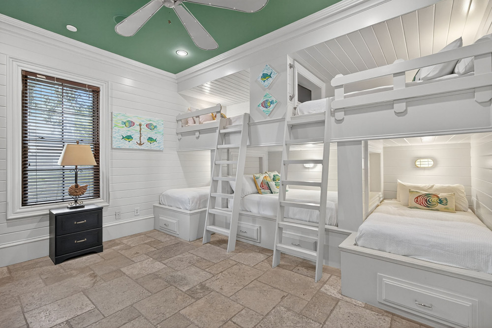 Miramar Beach 325