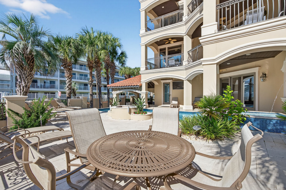 Miramar Beach 325