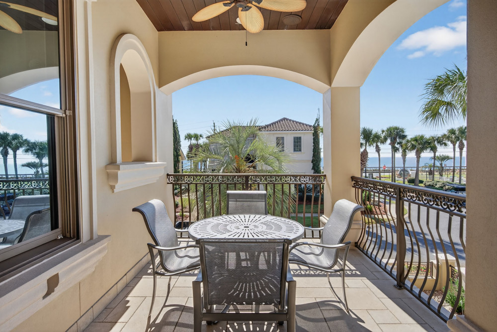 Miramar Beach 325