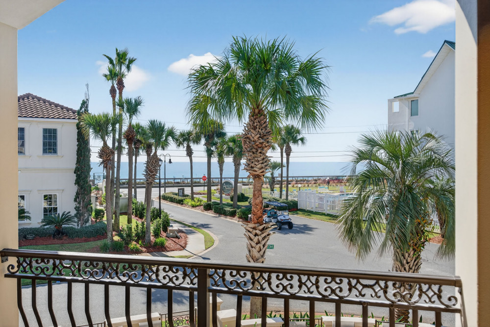 Miramar Beach 325