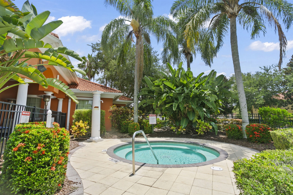 Solana Resort 37