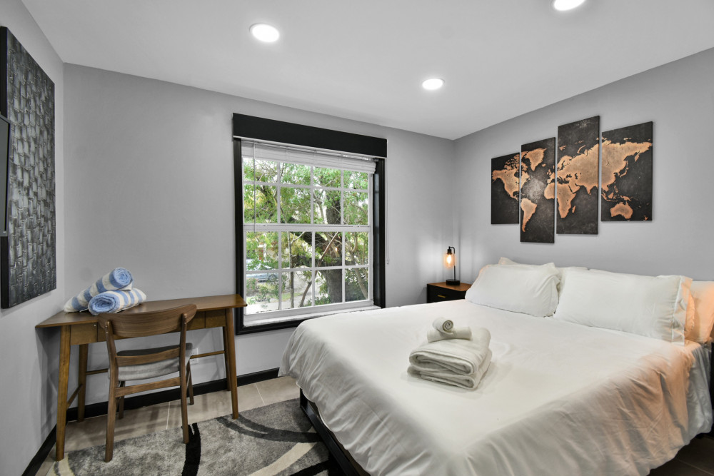 Wilton Manors 27
