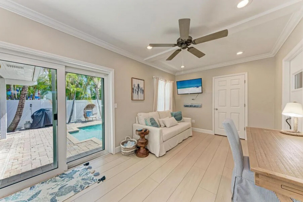 Holmes Beach 355