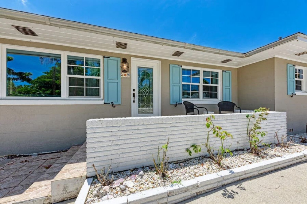 Holmes Beach 355