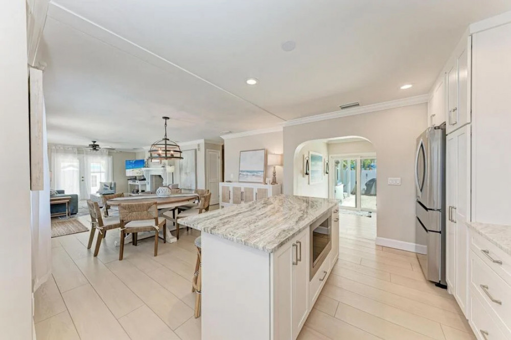 Holmes Beach 355