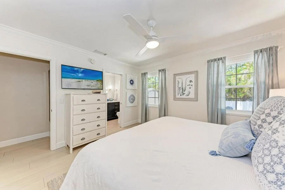 Holmes Beach 355