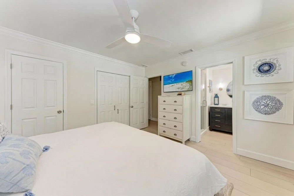 Holmes Beach 355