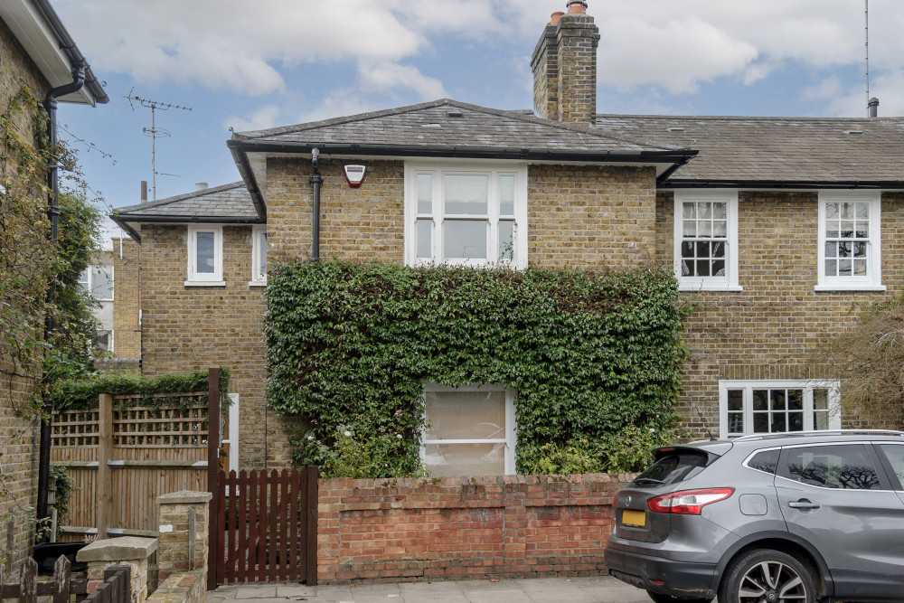 Secret Garden Square House