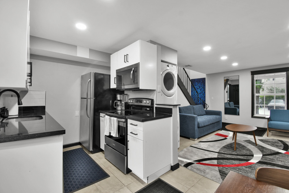 Wilton Manors 25