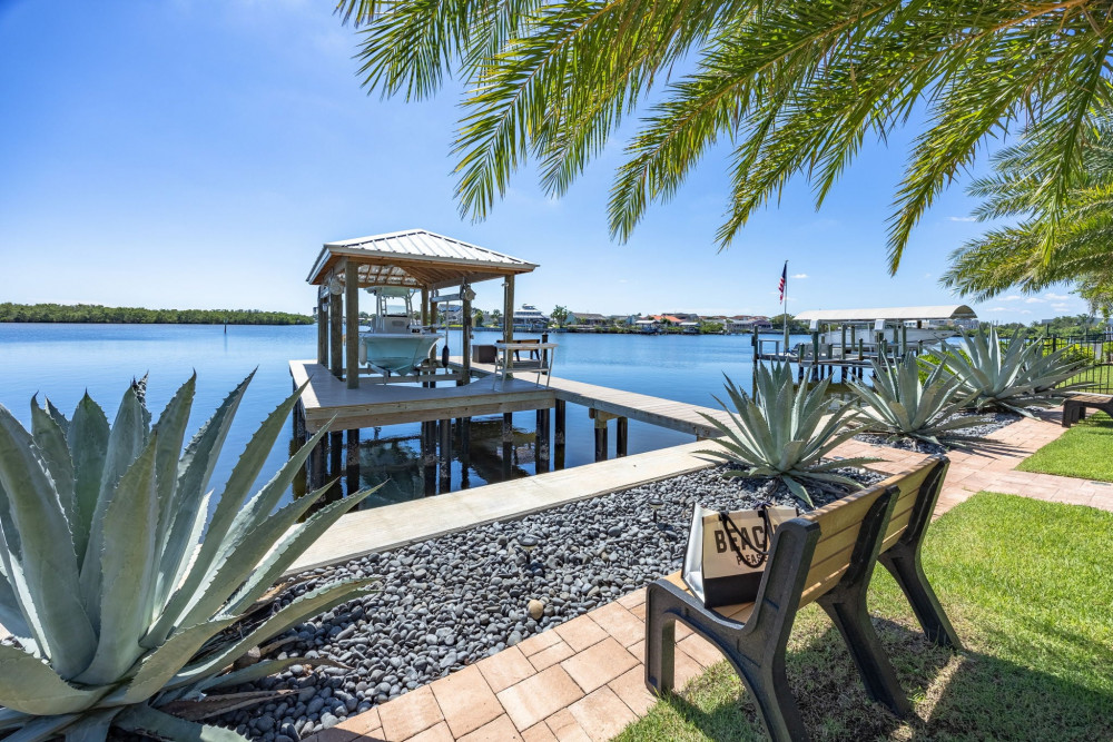 Tampa Bay 1