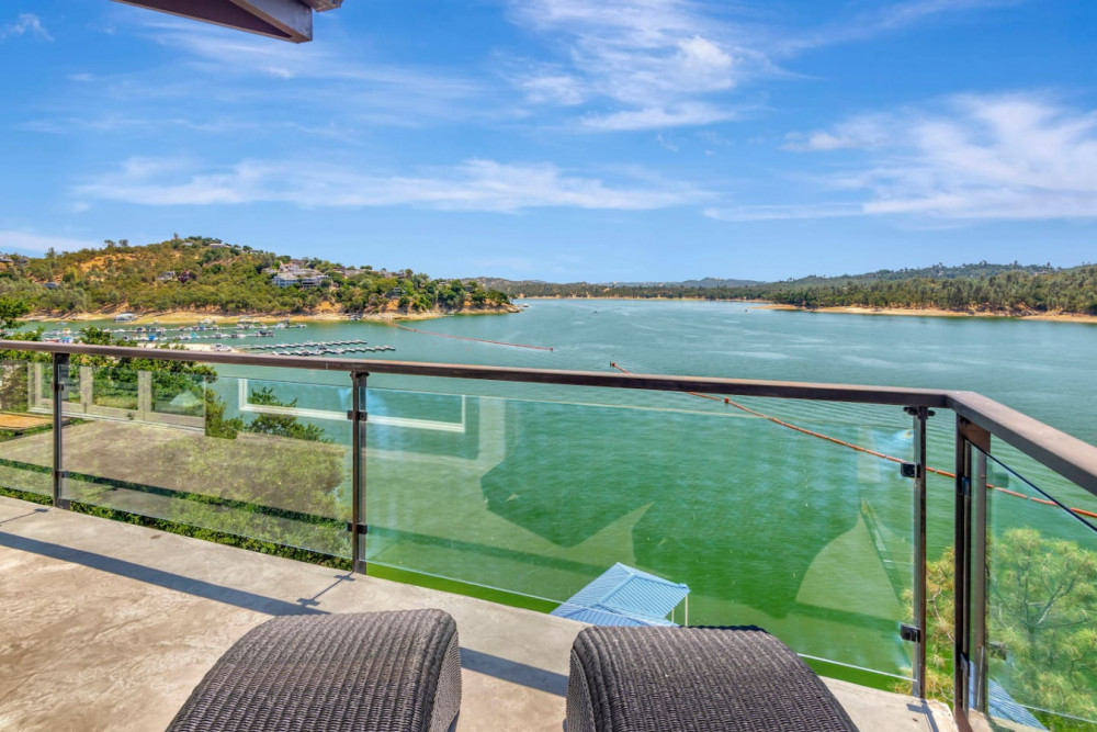 Lake Nacimiento 1