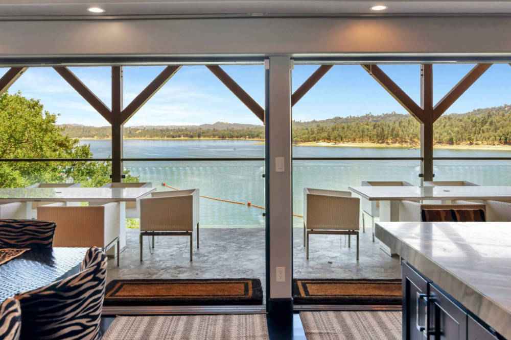 Lake Nacimiento 1
