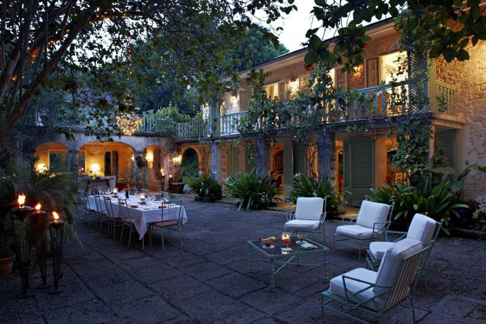 Fustic House - 5 bed
