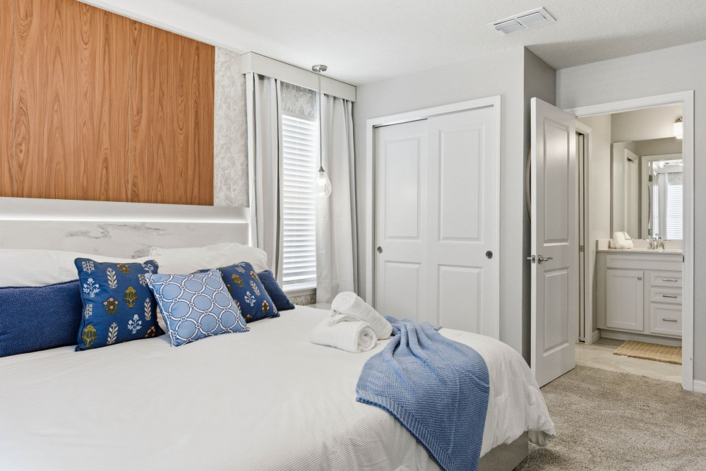 Windsor Cay 306