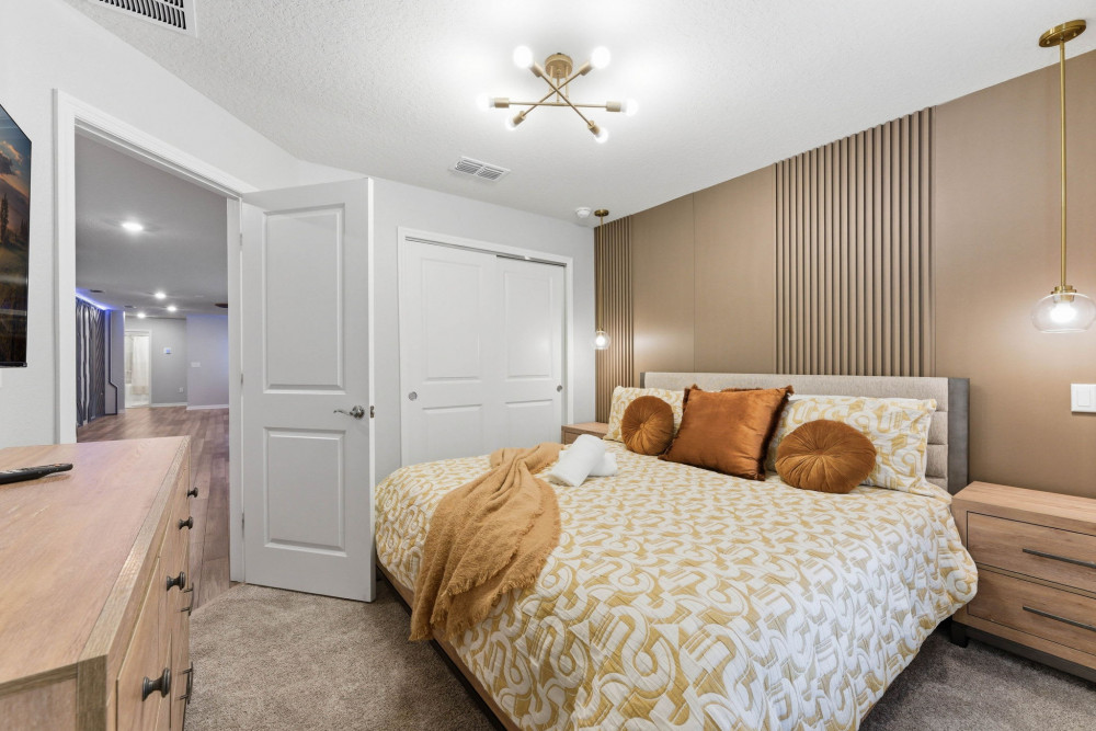 Windsor Cay 306