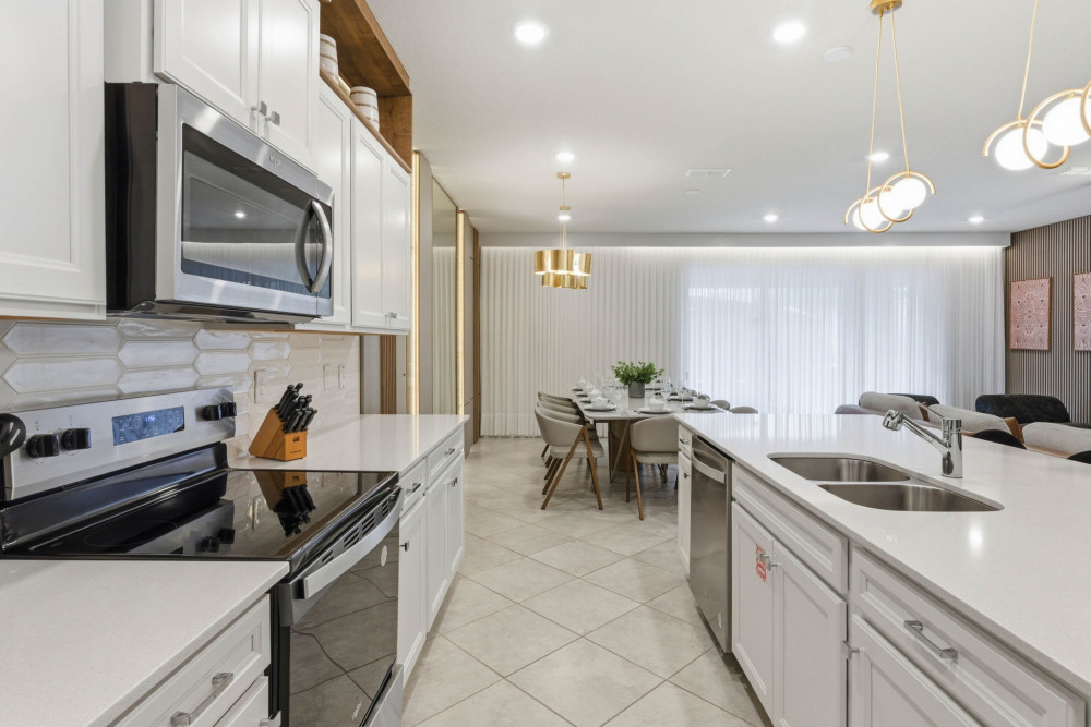 Windsor Cay 305