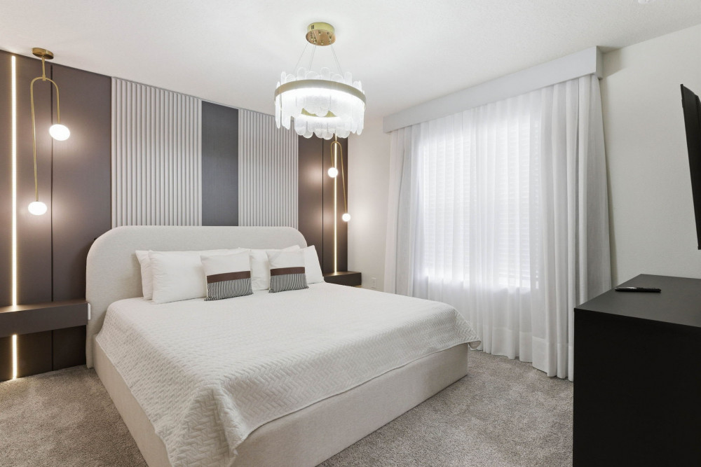 Windsor Cay 305