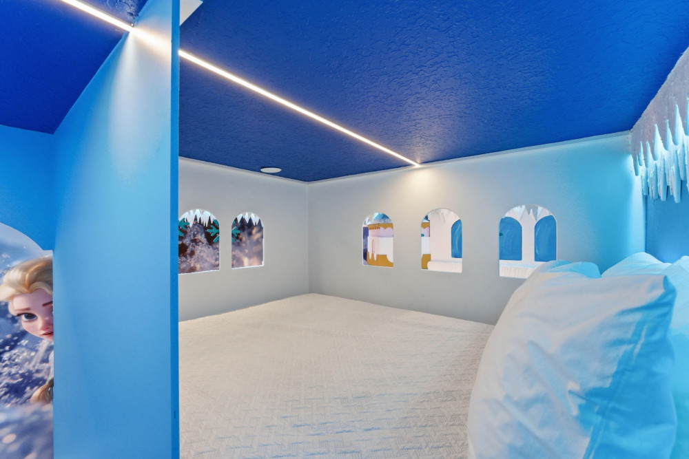 Windsor Cay 305