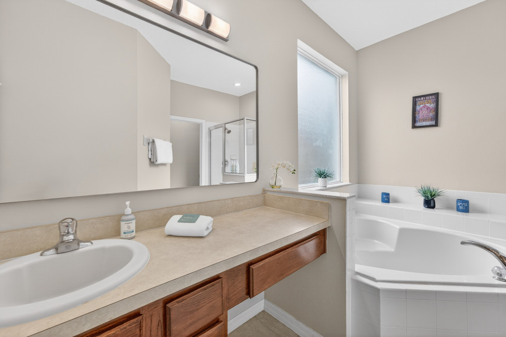 Solana Resort 39