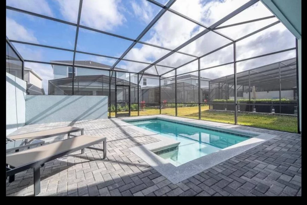 Windsor Cay 316