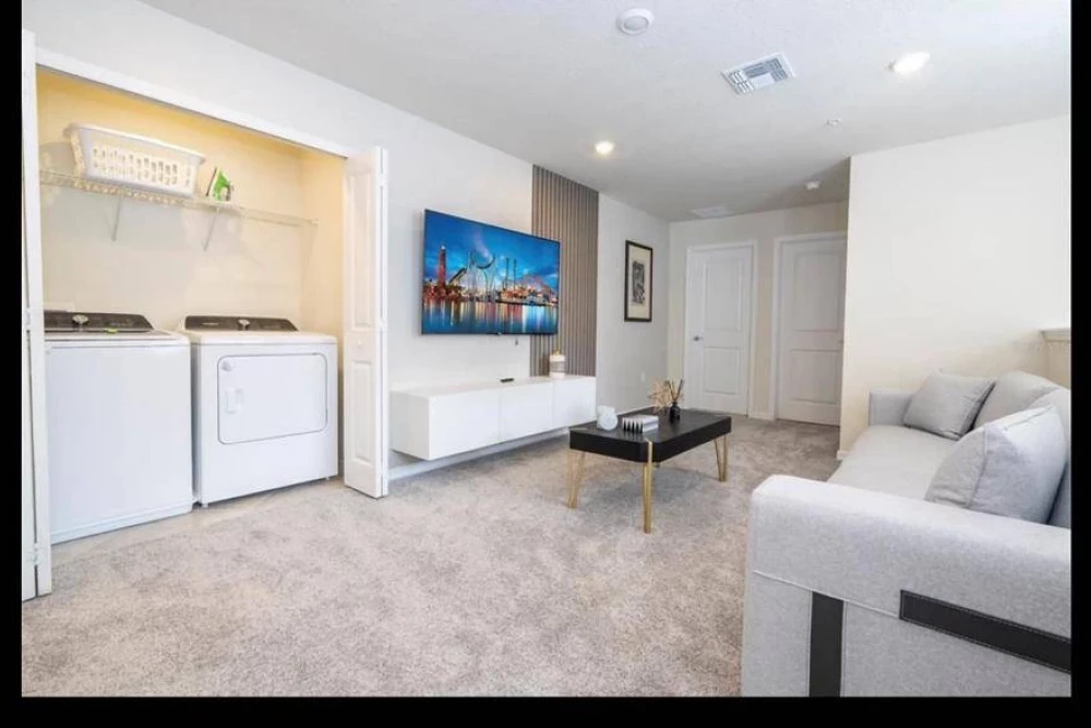 Windsor Cay 316
