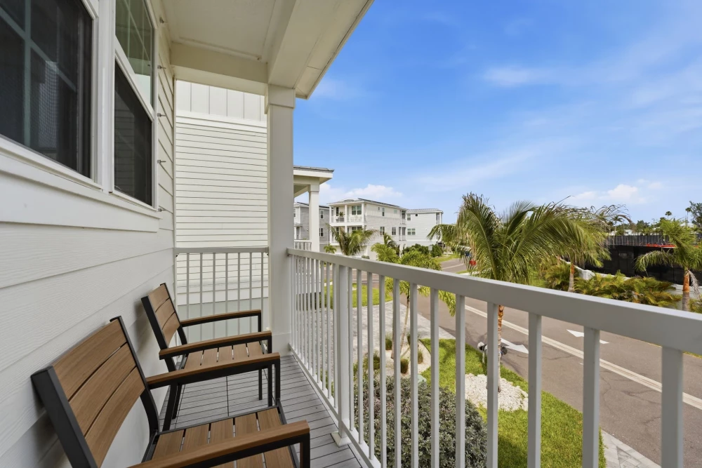Cortez 16