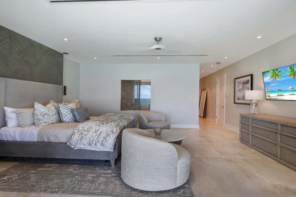 Aqualina 4-bed Penthouse 3