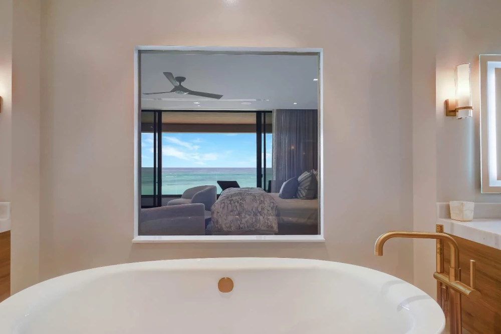 Aqualina 4-bed Penthouse 3