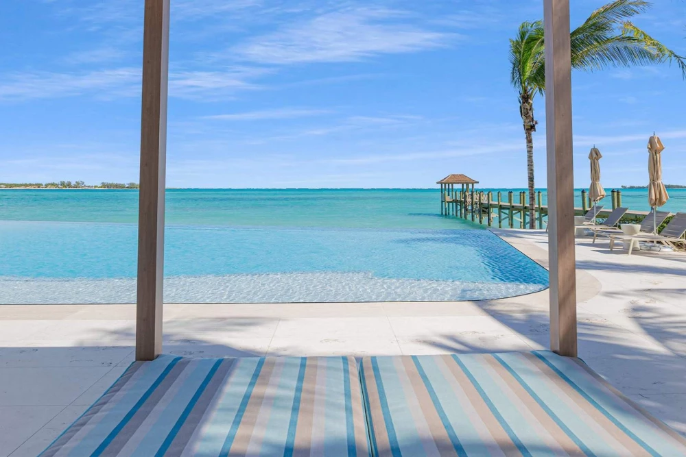 Aqualina 4-bed Penthouse 3