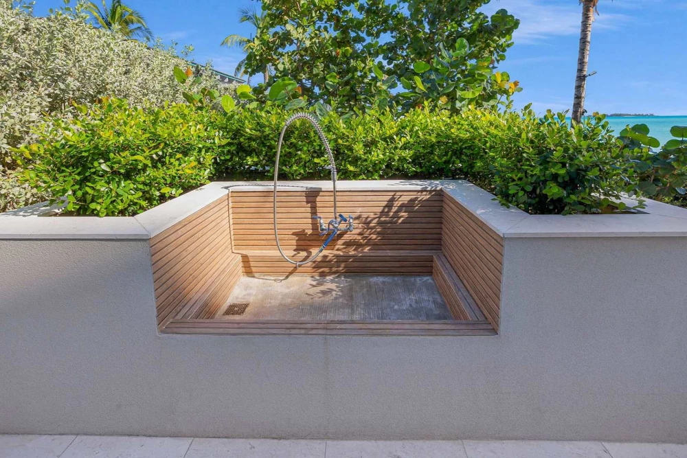 Aqualina 4-bed Penthouse 3