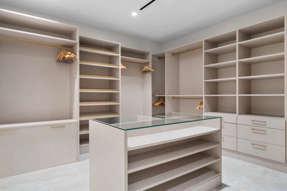 Aqualina 4-bed Penthouse 3