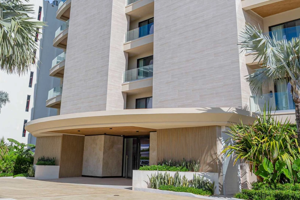 Aqualina 4-bed Penthouse 3