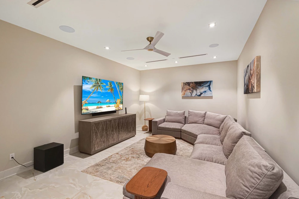 Aqualina 4-bed Penthouse 2