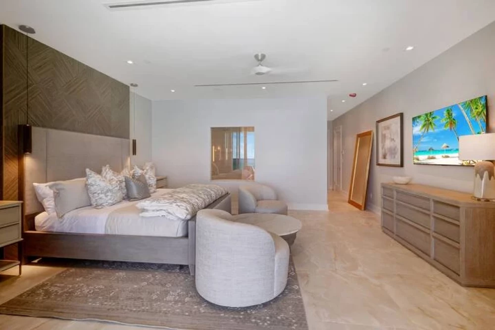 Aqualina 4-bed Penthouse 1