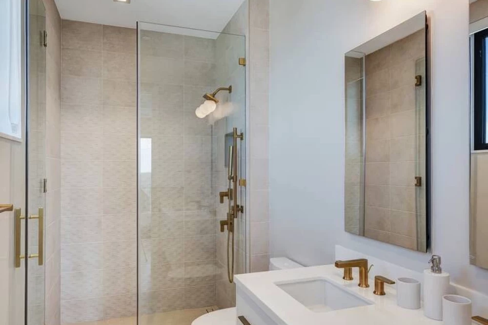 Aqualina 4-bed Penthouse 1