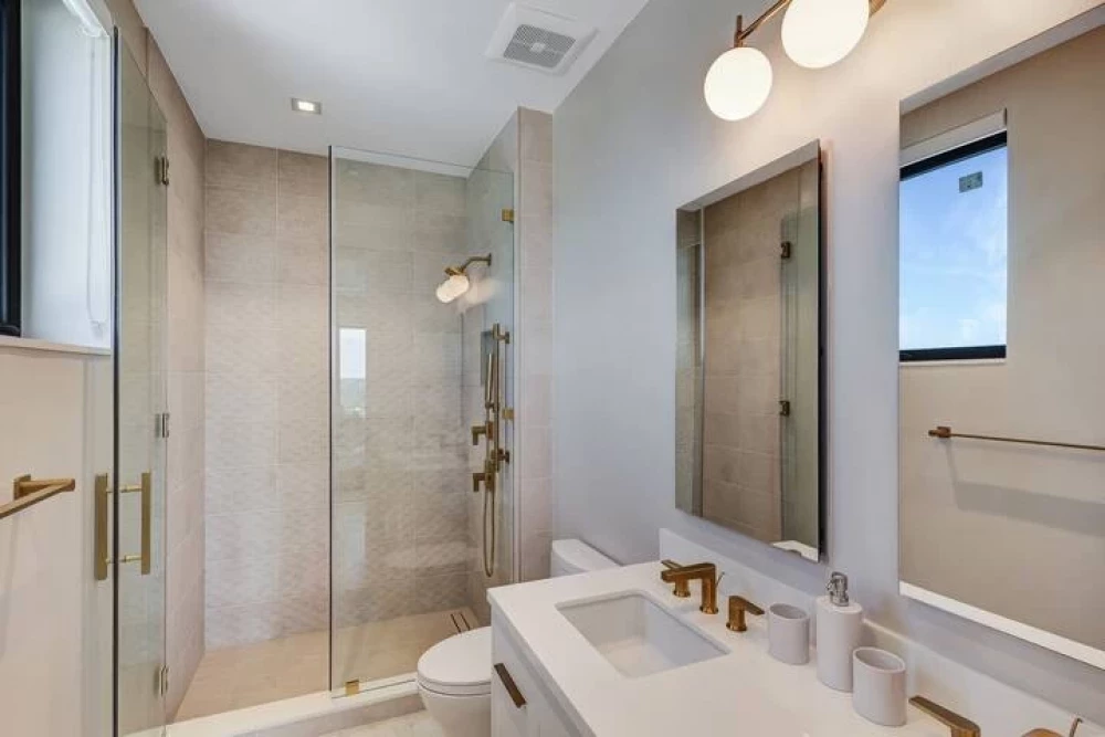 Aqualina 4-bed Penthouse 1
