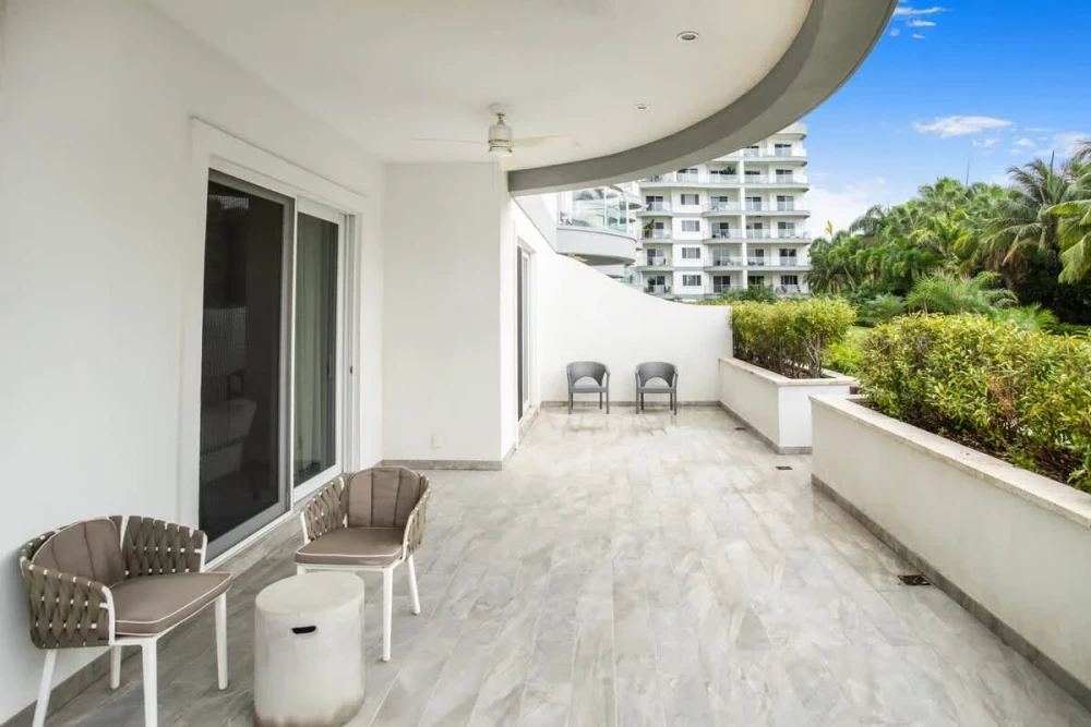 One Cable Beach - 2 Bed 3